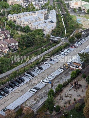 リバティパーク枚方D棟プログレスタワーの駐車場|■物件内覧・資金計画相談・住宅ローン相談、リフォーム相談、お問合せ受付中■
※当日・翌日のご内覧、ご相談はお電話でのお問合せがスムーズです！