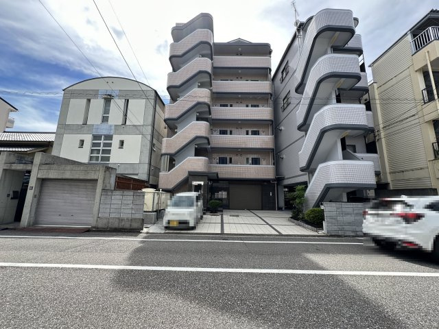 レスポワールの駐車場