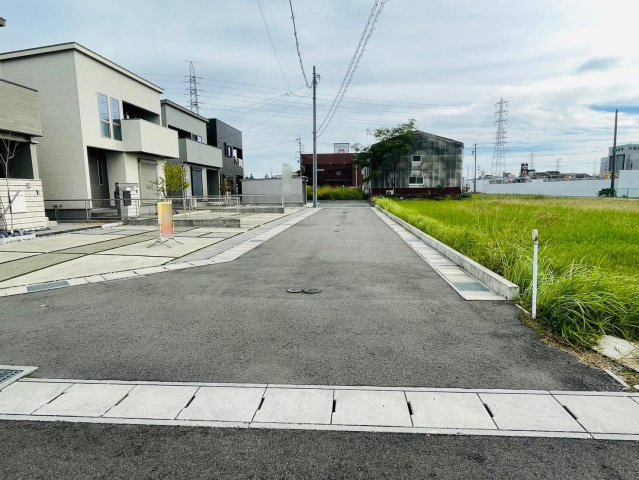 戸建　岐阜市六条江東２丁目2期　全3区画分譲の前面道路含む現地写真|■前面道路　
■ヤマダ不動産　株式会社リライフ　岐阜店