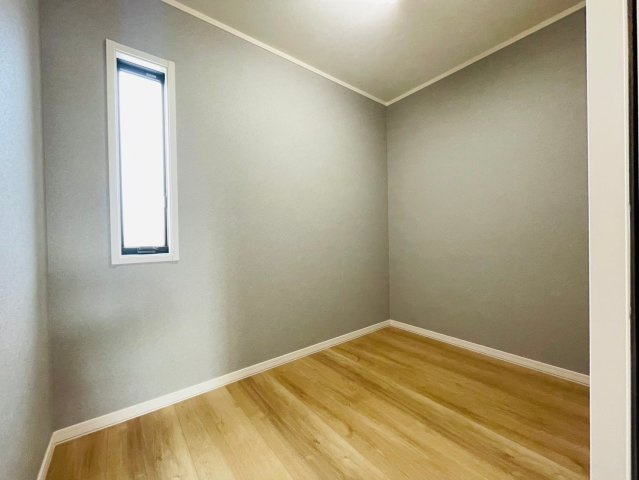 戸建　岐阜市六条江東２丁目2期　全3区画分譲の収納|２階の納戸は、季節ものや大物など収納に便利！居住空間がスッキリ片付きます！