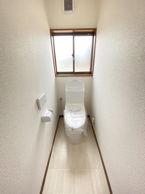 【トイレ】 | 熊谷市別府2丁目　中古住宅   | 現地(2024年11月撮影)