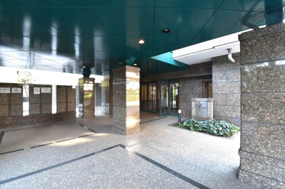 【エントランス】 | クレストフォルム鶴見グランステージ | エントランス部分です。