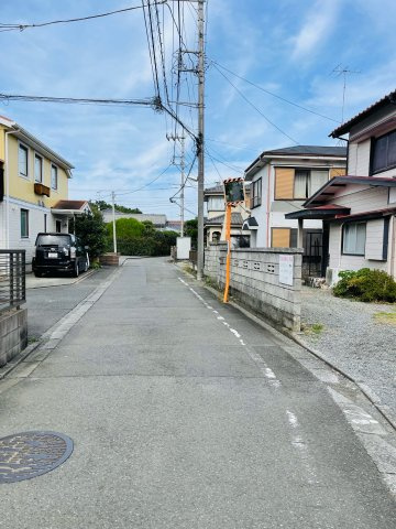 あきる野市瀬戸岡　古家付売地の前面道路含む現地写真|西側全面道路