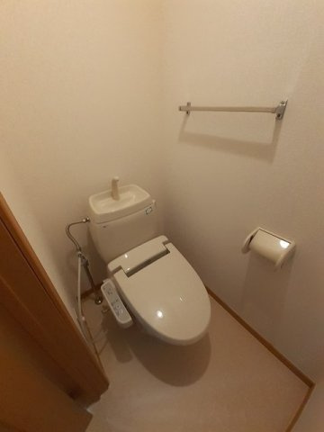 コーポリンクス１のトイレ|コンパクトで使いやすいトイレです