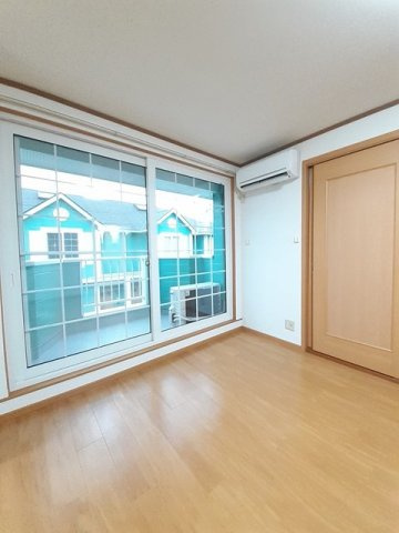 コーポリンクス１の居間・リビング|おしゃれな居間です