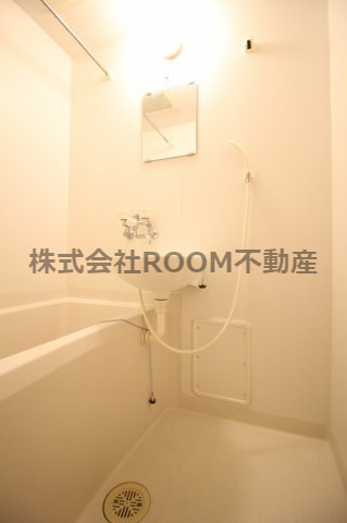 レオパレス一ツ葉の浴室