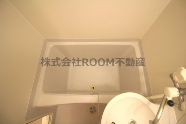 レオパレスＭＯＯＮの浴室