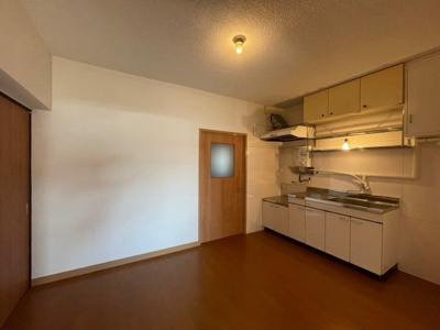 【居間・リビング】 | Casa沖台A | 即日案内可能です♪現地待ち合わせOK！どの物件でも当社でお得にご案内できますのでまとめて内覧ください♪