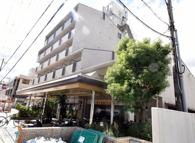 ルモンド西宮の外観