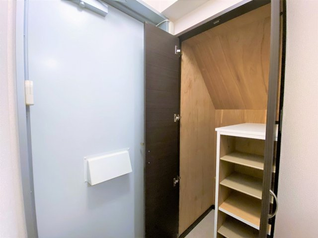 レオネクストひかりの玄関|設備・使用は号室により異なる為、現況を優先いたします。