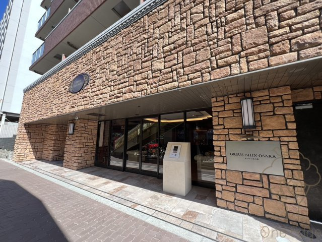 ORSUS新大阪のエントランス