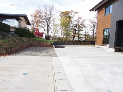 【駐車場】 | 新築戸建　本宮市仁井⽥字村⼭　１号棟