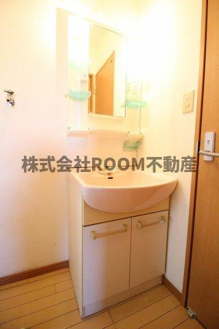 ラパン郡元の洗面所|忙しい朝には欠かせない洗面所です
