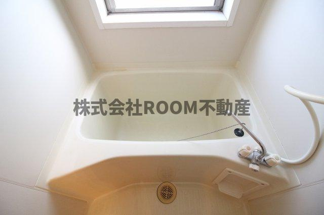 ラパン郡元の浴室|日々の疲れを癒すお風呂付です