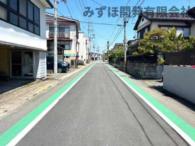 村山市楯岡二日町の前面道路含む現地写真|東側の前面道路は６mあります