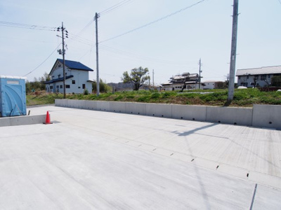 【駐車場】 | 新築戸建　本宮市仁井⽥字村⼭　2号棟