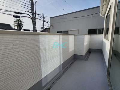 【バルコニー】 | 中庄1丁目1期 　分譲3区画１号地 | 朝の澄んだ空気や、夕方に吹く清々しい風を感じられるバルコニー。