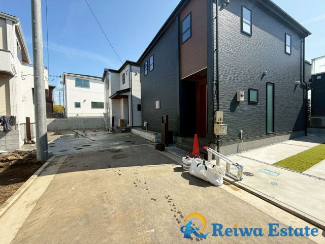新築戸建　茅ヶ崎市松林2丁目　全10棟の前面道路含む現地写真