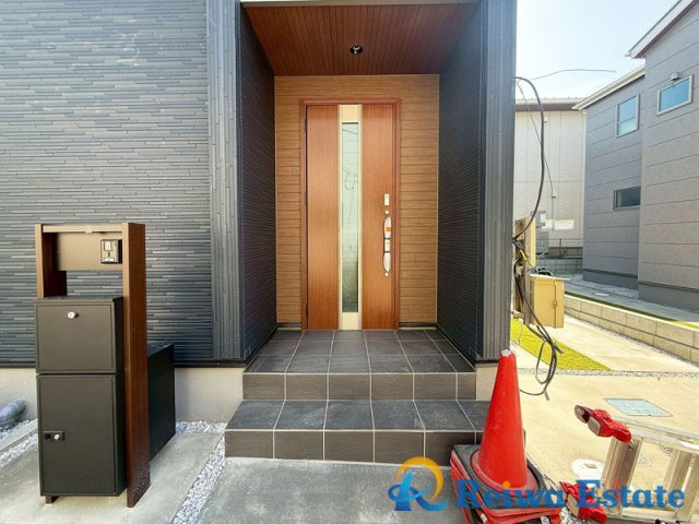 新築戸建　茅ヶ崎市松林2丁目　全10棟の玄関