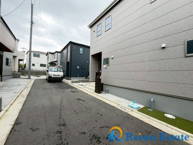 新築戸建　茅ヶ崎市松林2丁目　全10棟の前面道路含む現地写真