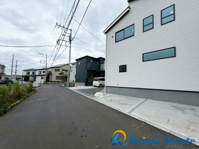 新築戸建　茅ヶ崎市松林2丁目　全10棟　の前面道路含む現地写真
