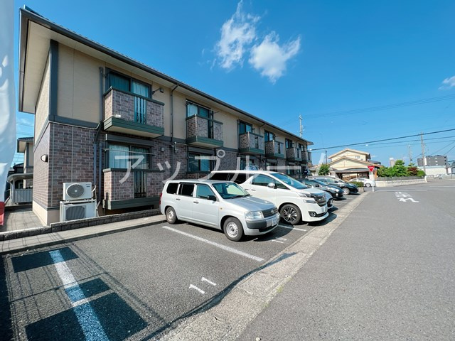オルテンシアの駐車場