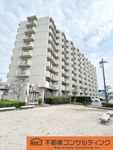 ユニハイム魚崎2号棟の外観