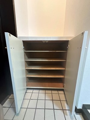 【玄関】 | 日吉パフィオマンション | シューズボックス付きで玄関もキレイに片付きます！上に写真やかわいい小物を置けるので、玄関を華やかに飾れますね♪