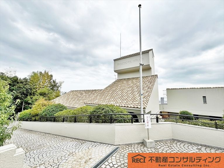 プレジデンス御影の外観