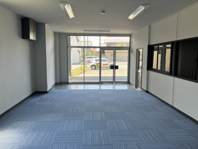 蒲郡事務所の内装