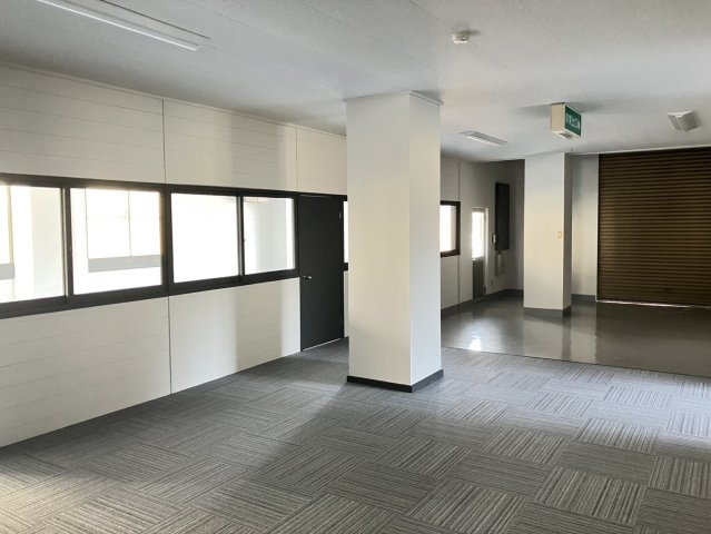 蒲郡事務所の内装