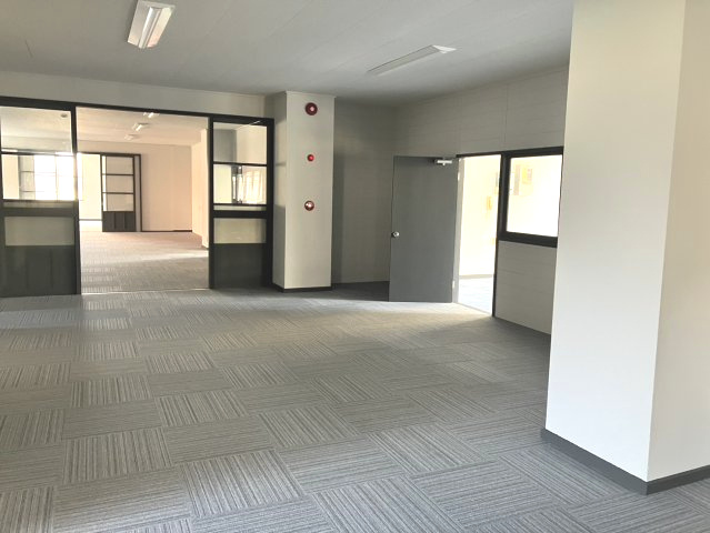 蒲郡事務所の内装