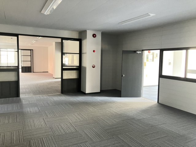 蒲郡事務所の内装