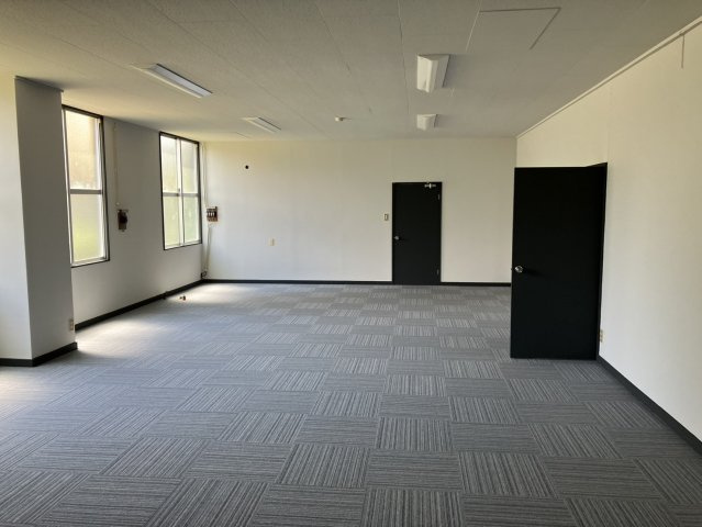 蒲郡事務所の内装