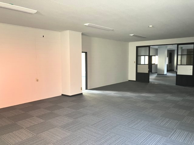 蒲郡事務所の内装