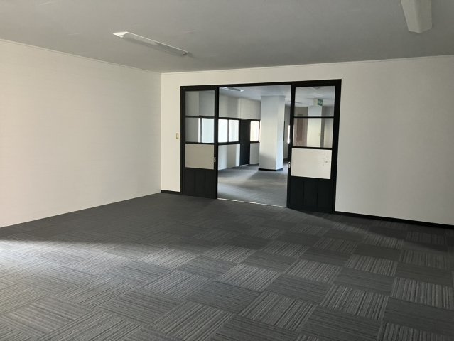 蒲郡事務所の内装