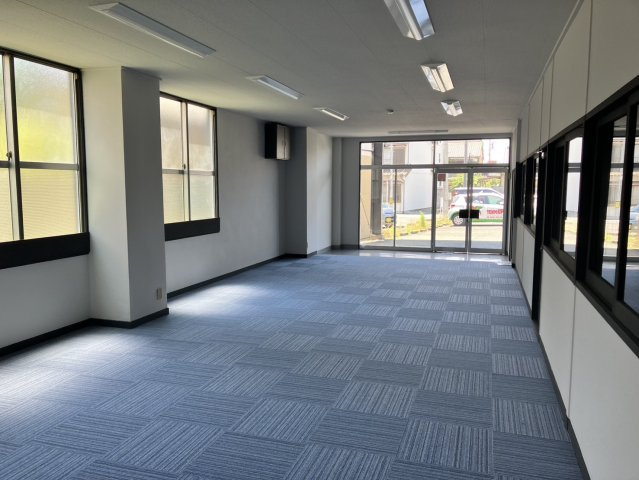 蒲郡事務所の内装