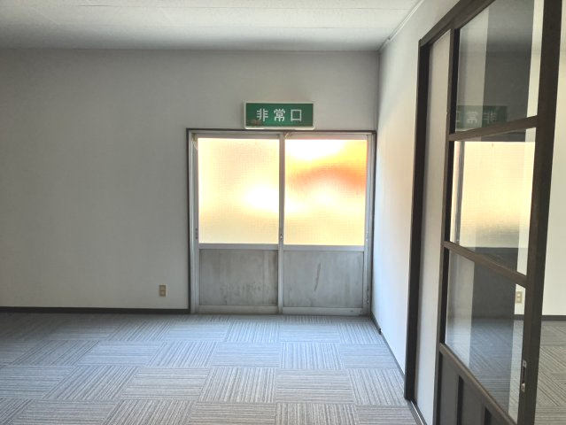 蒲郡事務所の内装