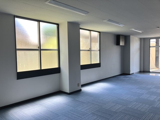 蒲郡事務所の内装