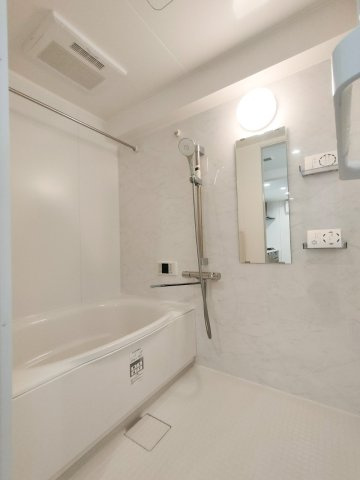 レックスハイム吉川の浴室|ゆったり過ごせるお風呂です