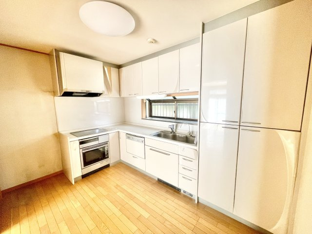 【中古戸建】伊勢崎市今泉町のキッチン|■キッチン