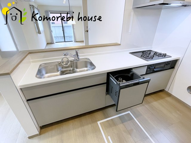 西区内野本郷　新築一戸建て　CHELINO　01のキッチン|お料理しやすいキッチンです