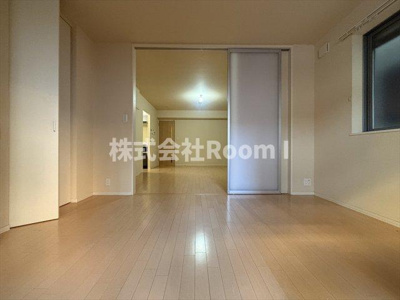 【居間・リビング】 | ラルーチェ都島　旭化成ヘーベルメゾンHEBEL HAUS | ゆったりとした居間です