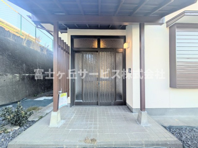 【エントランス】 | 浜松市中央区神原町 中古戸建て | エントランスです