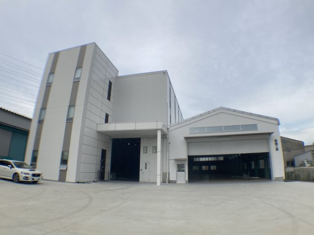 沢田新田一棟貸倉庫の外観
