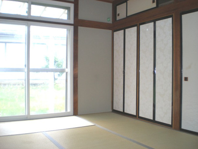 【寝室】 | 松園貸家 | ６帖和室