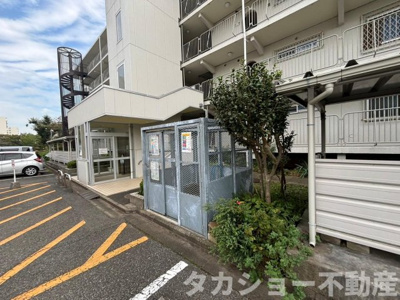 【外観】 | 稲毛ファミールハイツ　18号棟 | 外観は落ち着いています