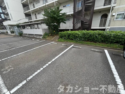 【駐車場】 | 稲毛ファミールハイツ　18号棟