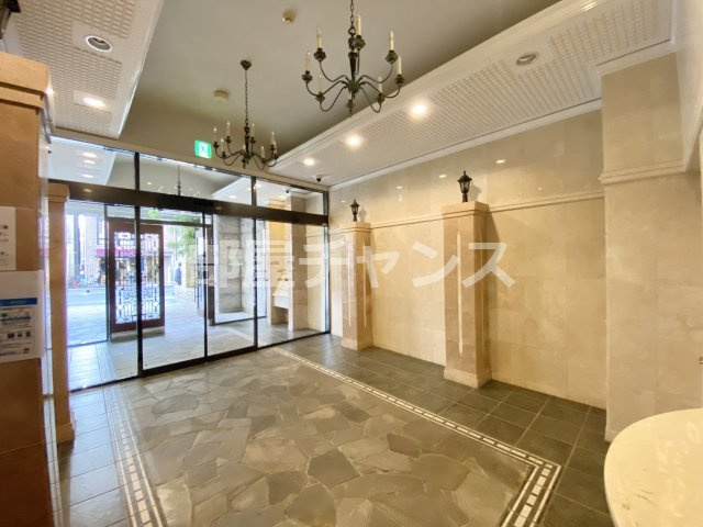 プレサンス名古屋駅前ヴェルロードのロビー