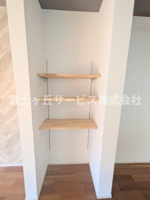 【収納】 | 袋井市春岡 中古戸建て | キッチン横の収納です